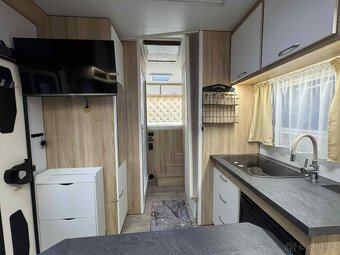 Obytný automobil Iveco - 5