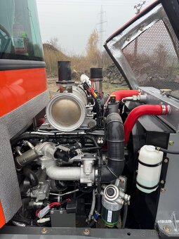 Kolový nakladač ER416 (1600kg) s SPZ - 5