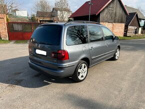 Volkswagen Sharan 1.9TDI 85kW 2009 - 5