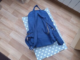 Nový dámský batoh střední velikosti - 5