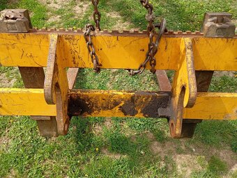 Paletizační vidle JCB - 5