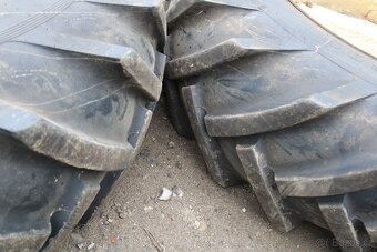 Zetor 6340 zadní kola pnau mitas 16,9-30 12 pláten 60% - 5
