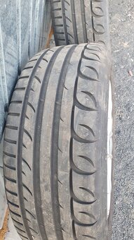 Alu kola Škoda R17 5x112 letní pneu 225/50 R17 - 5