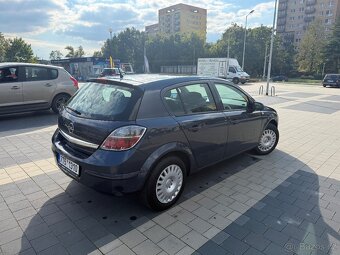OPEL ASTRA H 1,6 16V 85kW rok 2011 - 1.majitel - 31000km - 5