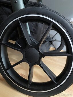 Nový-Kočárek ESPIRO - Bueno + autosedačka Cybex - 5
