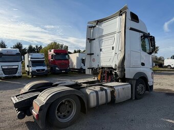 Mercedes Benz  Actros 1845 - 5