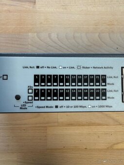 Switch HP ProCurve 24 port - 5