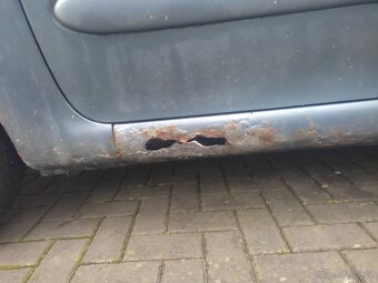 Citroën Xsara Picasso 1,6 HDi 66kw rok 2009 bez stk - 5