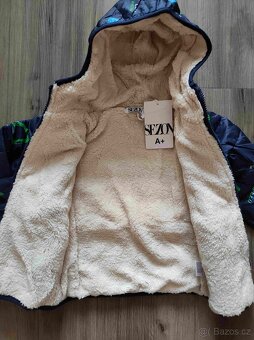 Zimní chlapecká bunda s bagry nová - 5