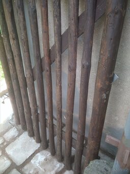 Vrátka do zahrady se sloupky - 5