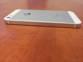 iPhone SE (2016) 32 GB - 5