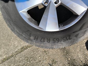 215/65r17 - 5