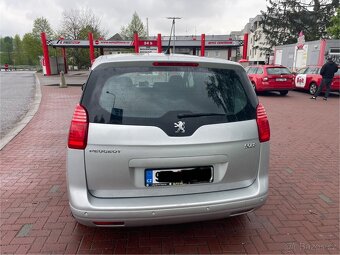 Peugeot 5008 2011 - 5