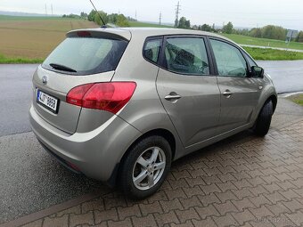 Kia Venga - 5
