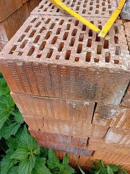 Prodám CDM cihly a Lícové cihly - 5