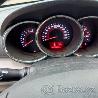 Kia Sorento 4x4 145kw r.v.2010 - 5