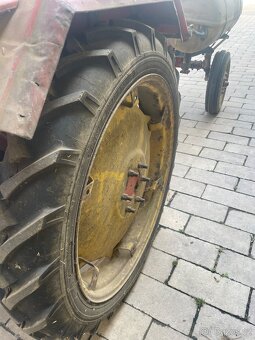 Traktor RS-09 čtyřválec - 5