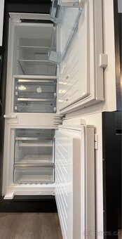 Vestavná lednice Bosch s 0°C zónou - zánovní - 5