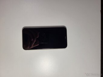 Prodám iPhone 11 - 5