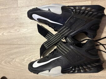 Nike Savaleos - 5