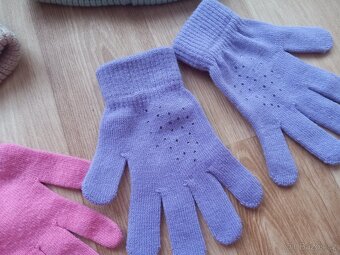 05 - Set čepic a rukavic - velikost na cca 8 - 12 let - 5