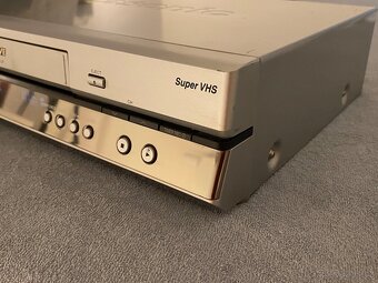 S-VHS video Panasonic, HIFI stero, 6 hlav, ovladač - 5