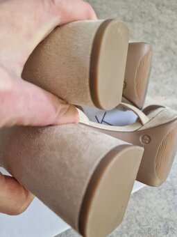 Páskové boty na podpadku vel. 41 - 5