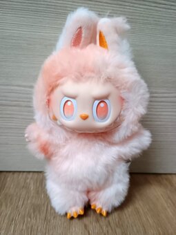 Originál Labubu POP MART - 5