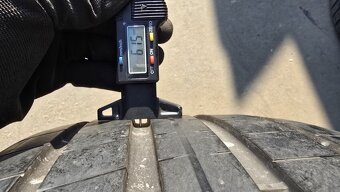 Letní pneu 235/35/19 Good Year - 5