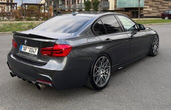 BMW 335i F30 MANUAL STŘESNÍ OKNO, NOVÁ STK, HEZKÝ STAV - 5
