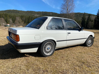 BMW Coupe 320i - 5