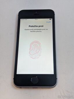 iPhone SE 32gb black. Baterie 97%. Záruka 6 měsíců. - 5