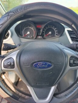 Ford fiesta 1.6. TDCi - 5
