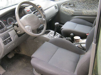 suzuki grand vitara 2,0i,bez koroze - 5