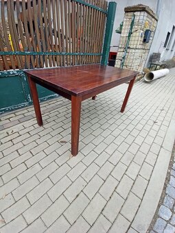 Jídelní stůl - 5