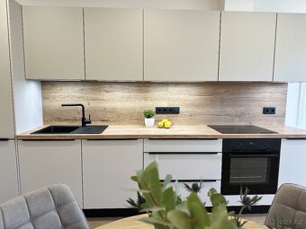 Prodej bytu 4+kk 67 m² V Bažantnici, Kladno - Kročehlavy - 5