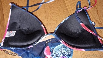 Krásné dvoudílné plavky velikost M - 5