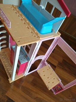 Dům pro Barbie +auto - 5