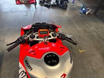 Ducati Panigale v4 - 5