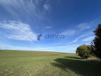 Prodej orné půdy a dalších pozemků, celkem 400.062 m2, obec - 5