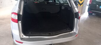 Ford Mondeo 2.0 tdci 103kw rok 2010  klima - 5