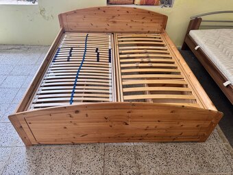 Hezká dřevěná postel-letiště 180x200 se šuplíky - 5
