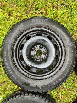 4ks Pneu Pirelli 195/65 R15 91T M+S včetně disků - 5