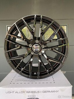 5x112 R18 MAM RS4 Black - 5