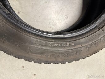 prodám zimní 215/55/17 Dunlop - 5