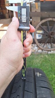 Letni pneu 195 65 15 - 5