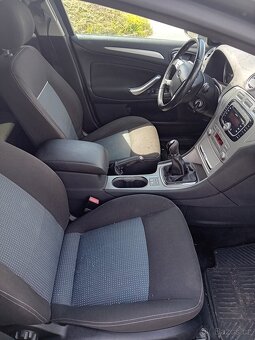 Ford Mondeo Combi 2.0 16V, r. 2010, koupeno ČR, Benzin - 5