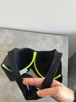 Sportovní podprsenka zn. NIKE - 5
