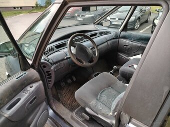 Grand Espace + náhradní motor - 5