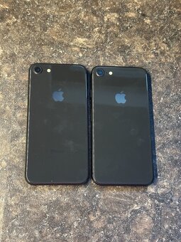 Apple iPhone 8 64GB černý, bat. 87% - 5